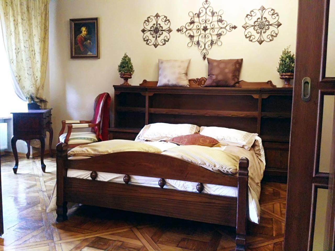 Apartment On Rynok Square Lviv Extérieur photo