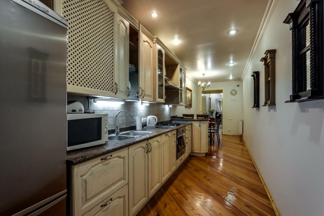 Apartment On Rynok Square Lviv Extérieur photo