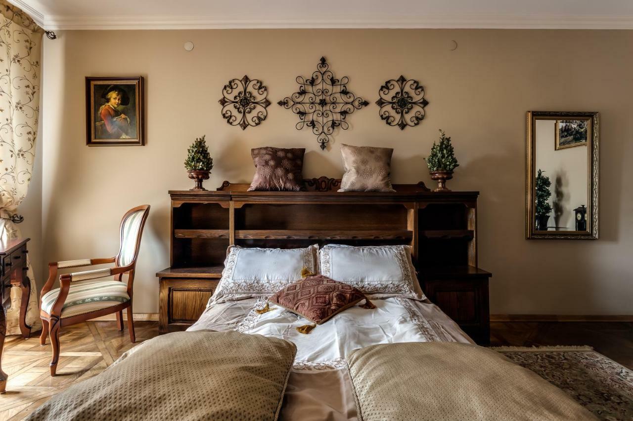 Apartment On Rynok Square Lviv Extérieur photo