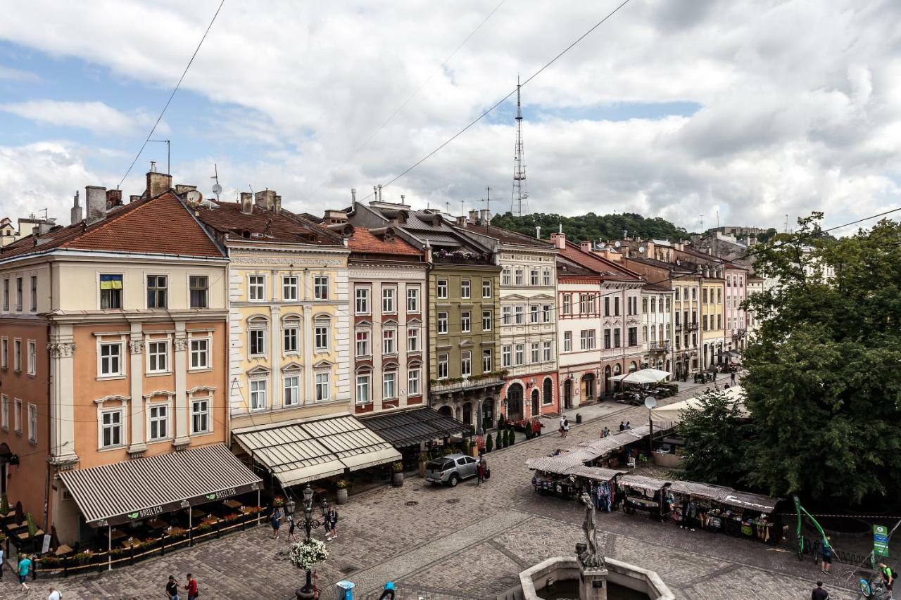 Apartment On Rynok Square Lviv Extérieur photo