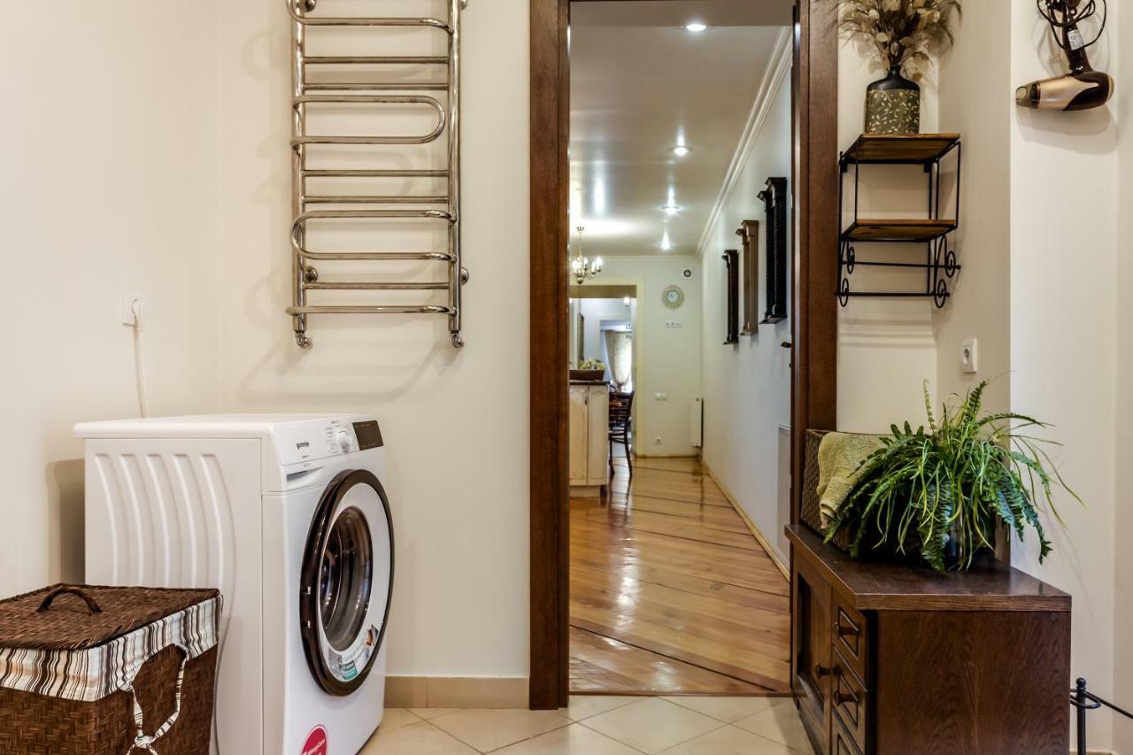 Apartment On Rynok Square Lviv Extérieur photo